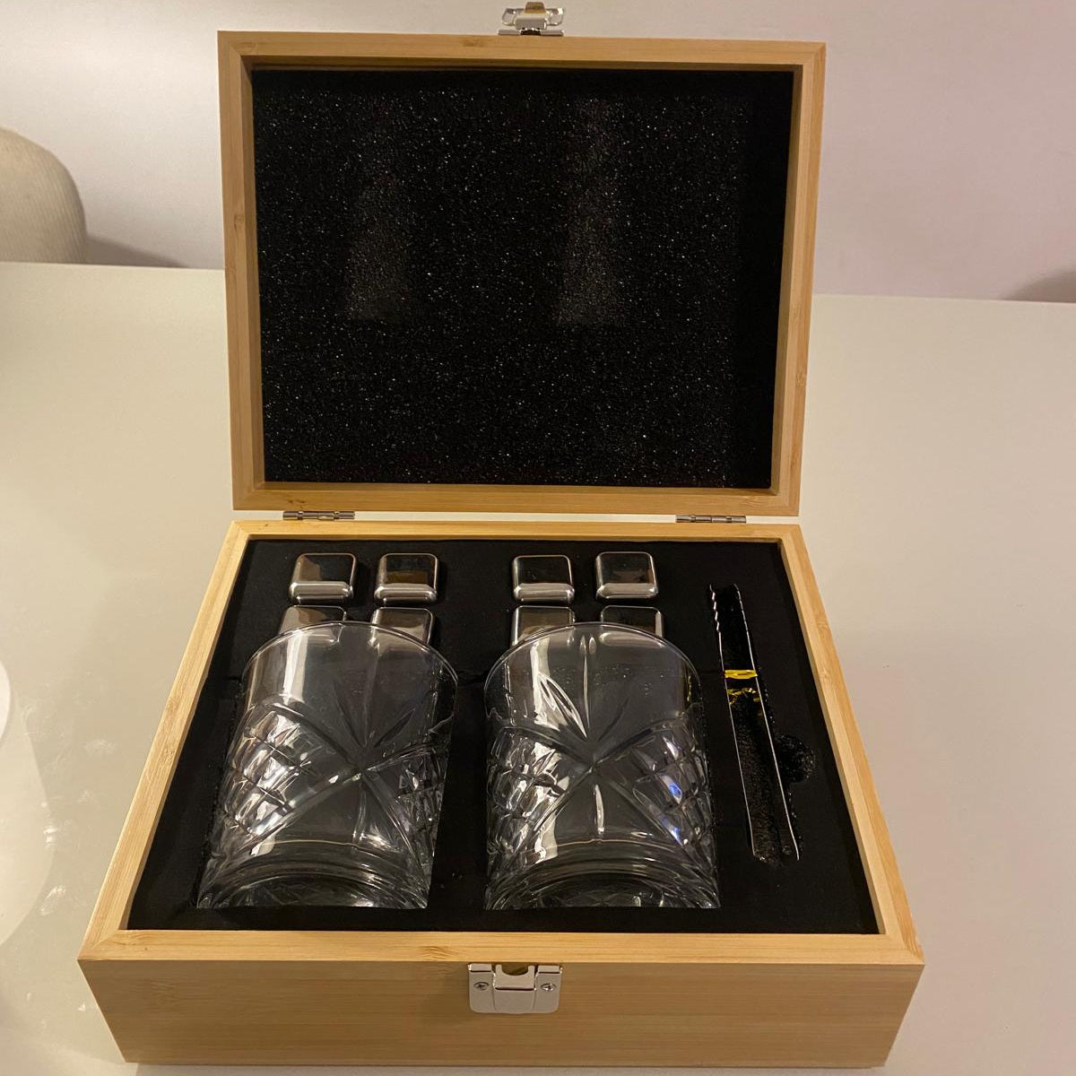 Set de Whisky Premium en Caja de Bambú